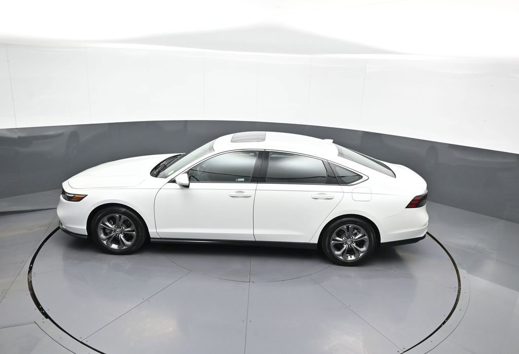 Certified 2023 Honda Accord EX image 41