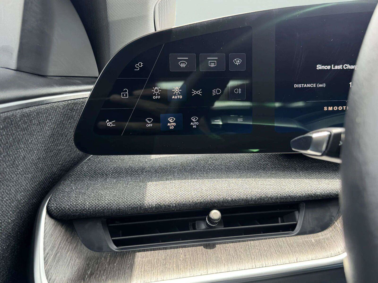 Used 2025 Lucid Air Pure RWD image 25