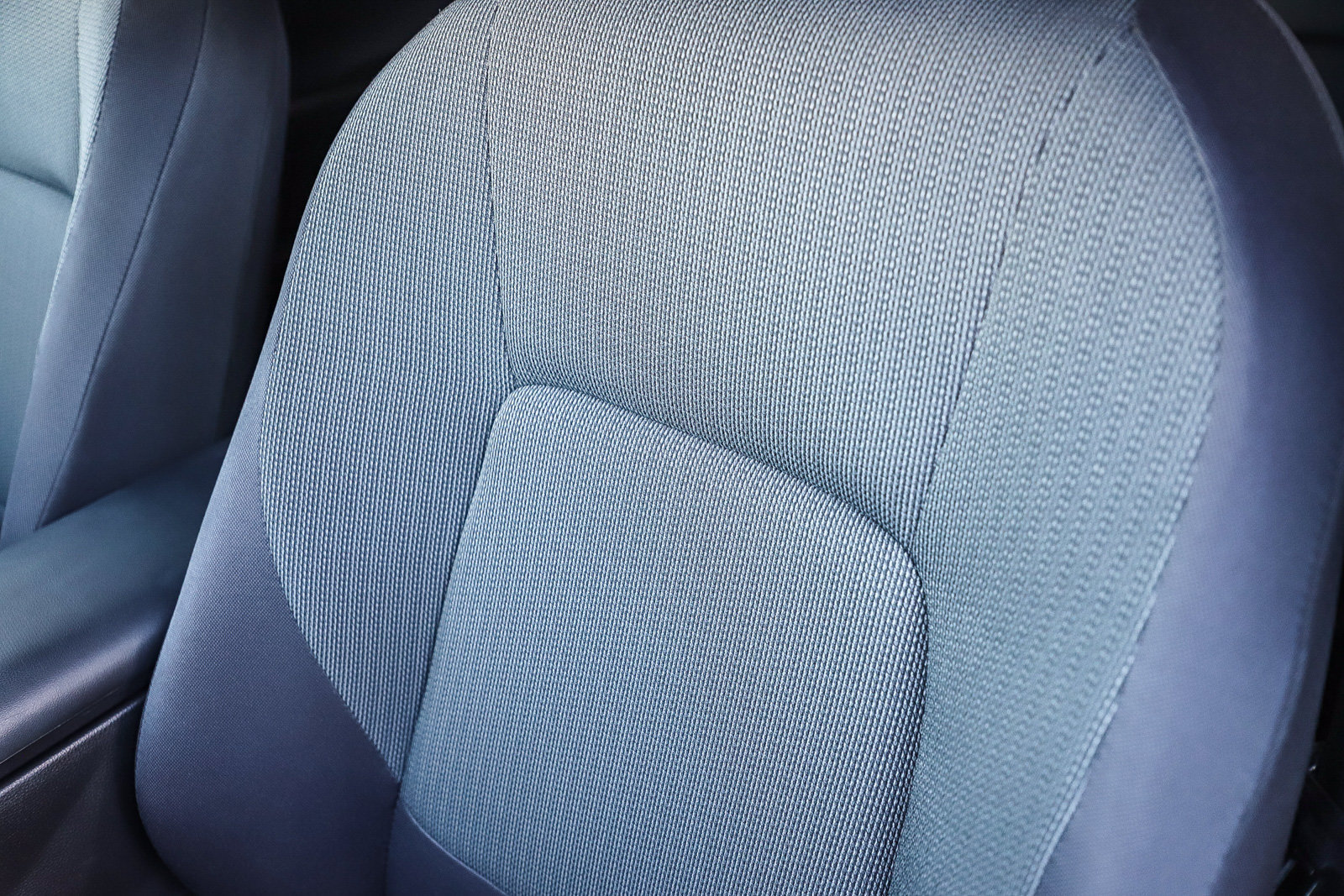 Certified 2024 Toyota Prius LE FWD image 24