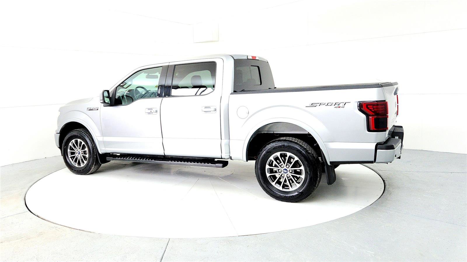 Used 2020 Ford F150 Lariat image 4