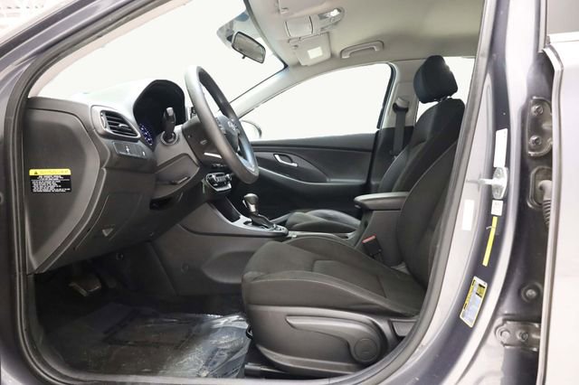 Used 2018 Hyundai Elantra GT FWD image 13