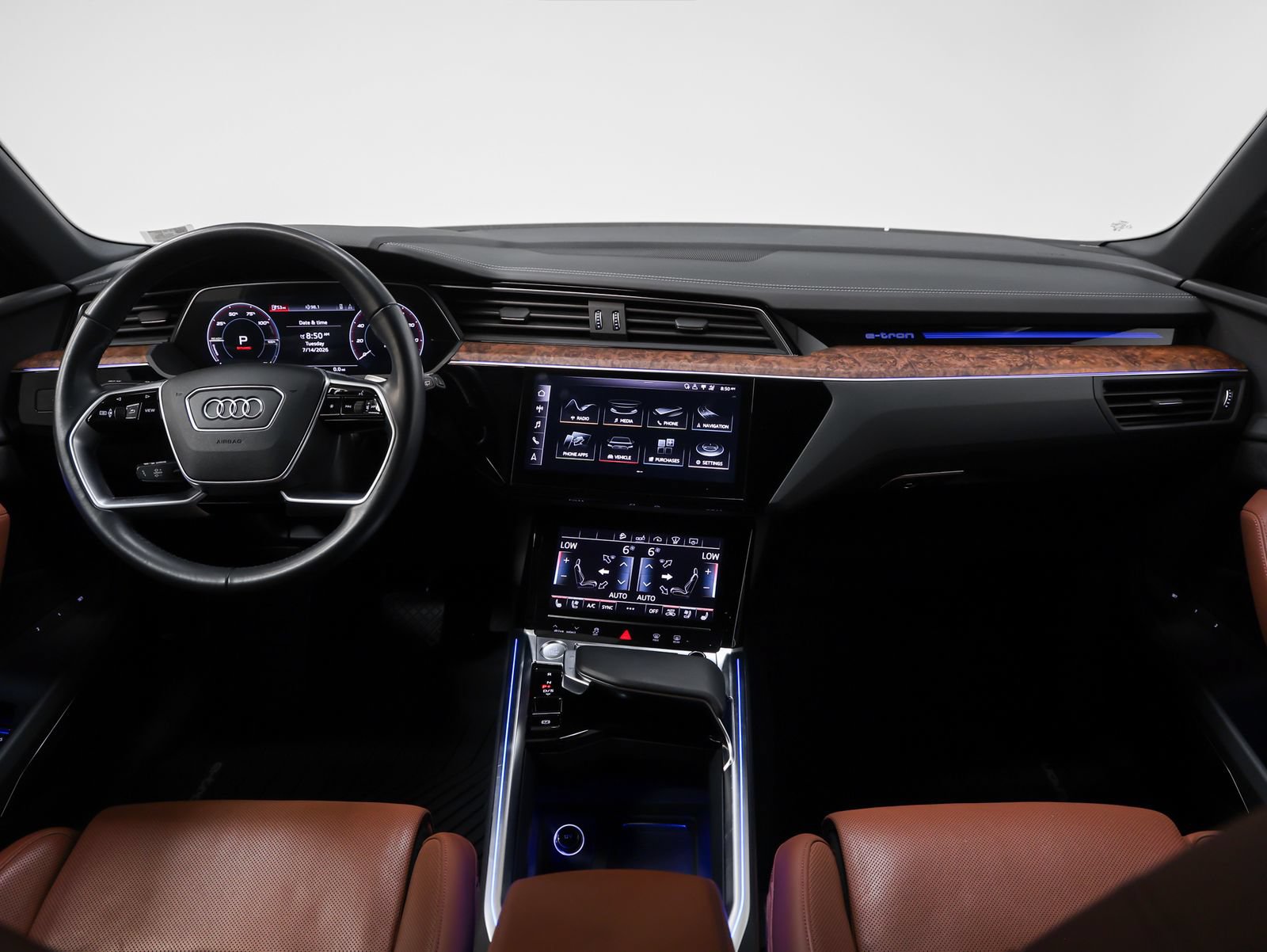 Used 2019 Audi e-tron Prestige AWD/4WD image 34