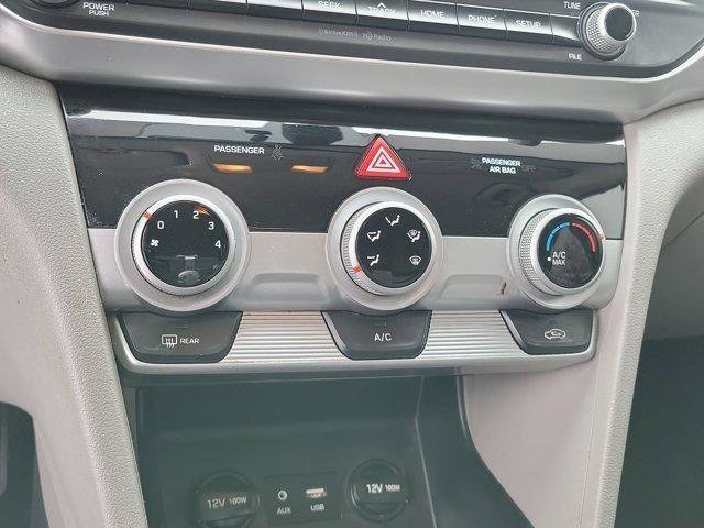 Used 2019 Hyundai Elantra SEL image 25