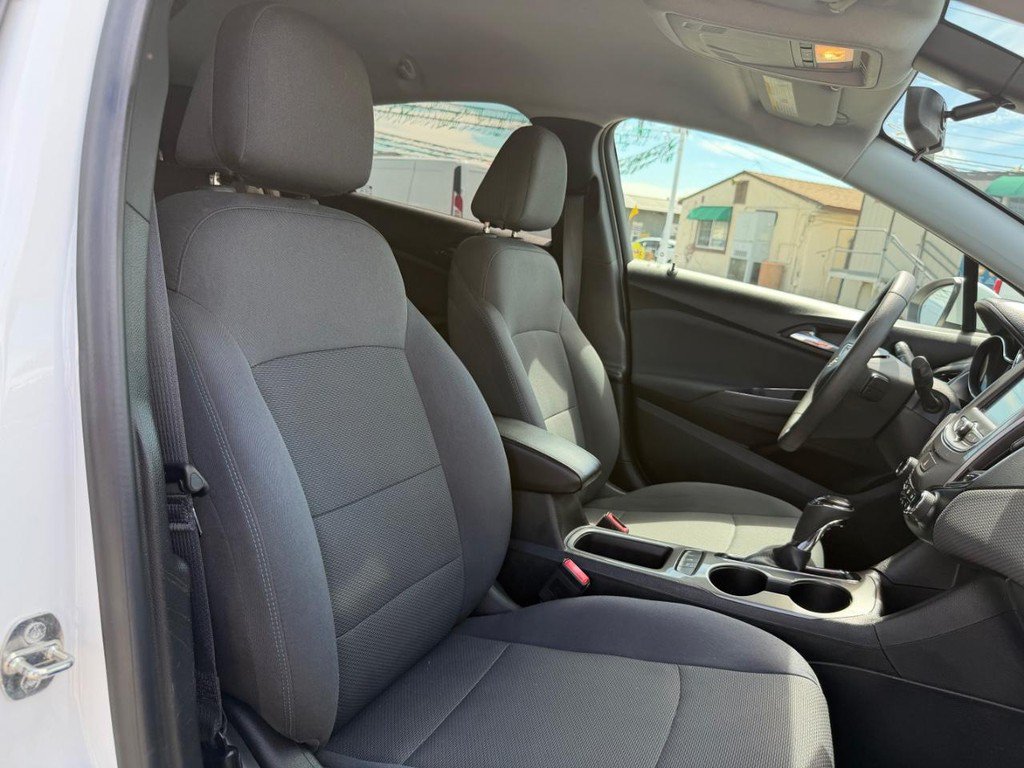 Used 2019 Chevrolet Cruze LT w/ Convenience Package FWD image 20