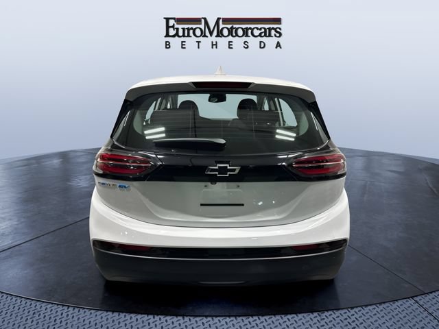 Used 2023 Chevrolet Bolt LT w/ Infotainment Package FWD image 4