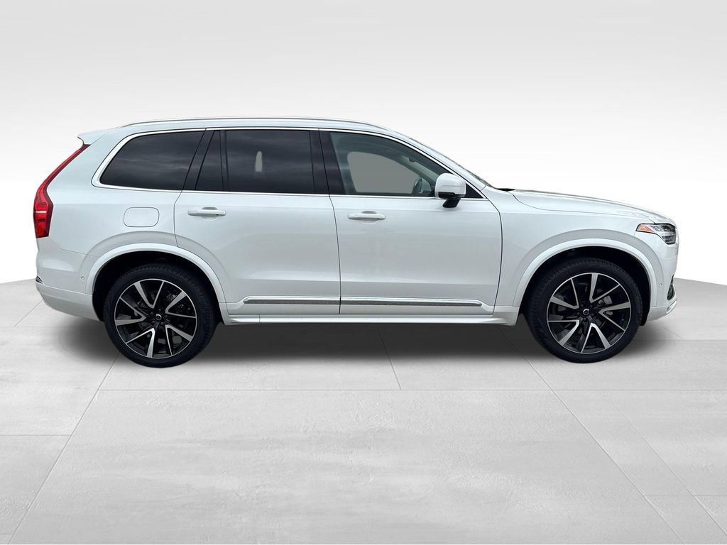 Used 2024 Volvo XC90 B6 Plus w/ Protection Package image 6