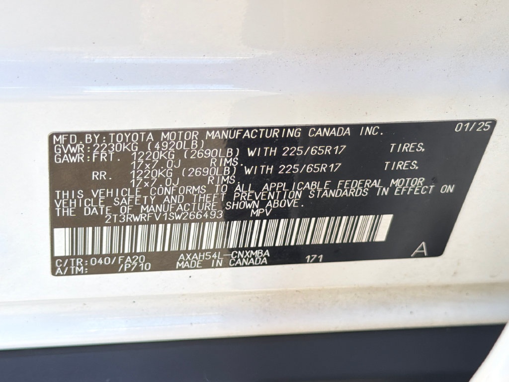 Used 2025 Toyota RAV4 XLE AWD/4WD image 33