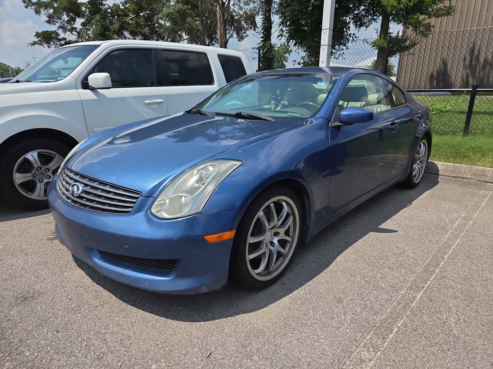 Used 2007 INFINITI G35 Coupe w/ Premium Pkg image 4