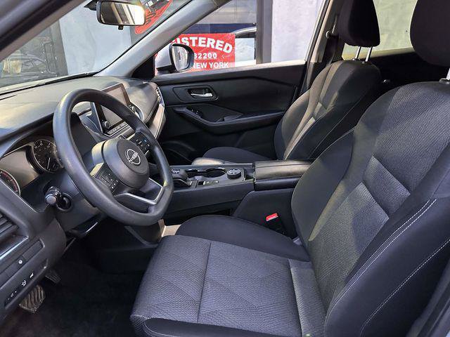 Used 2024 Nissan Rogue SV AWD/4WD image 13