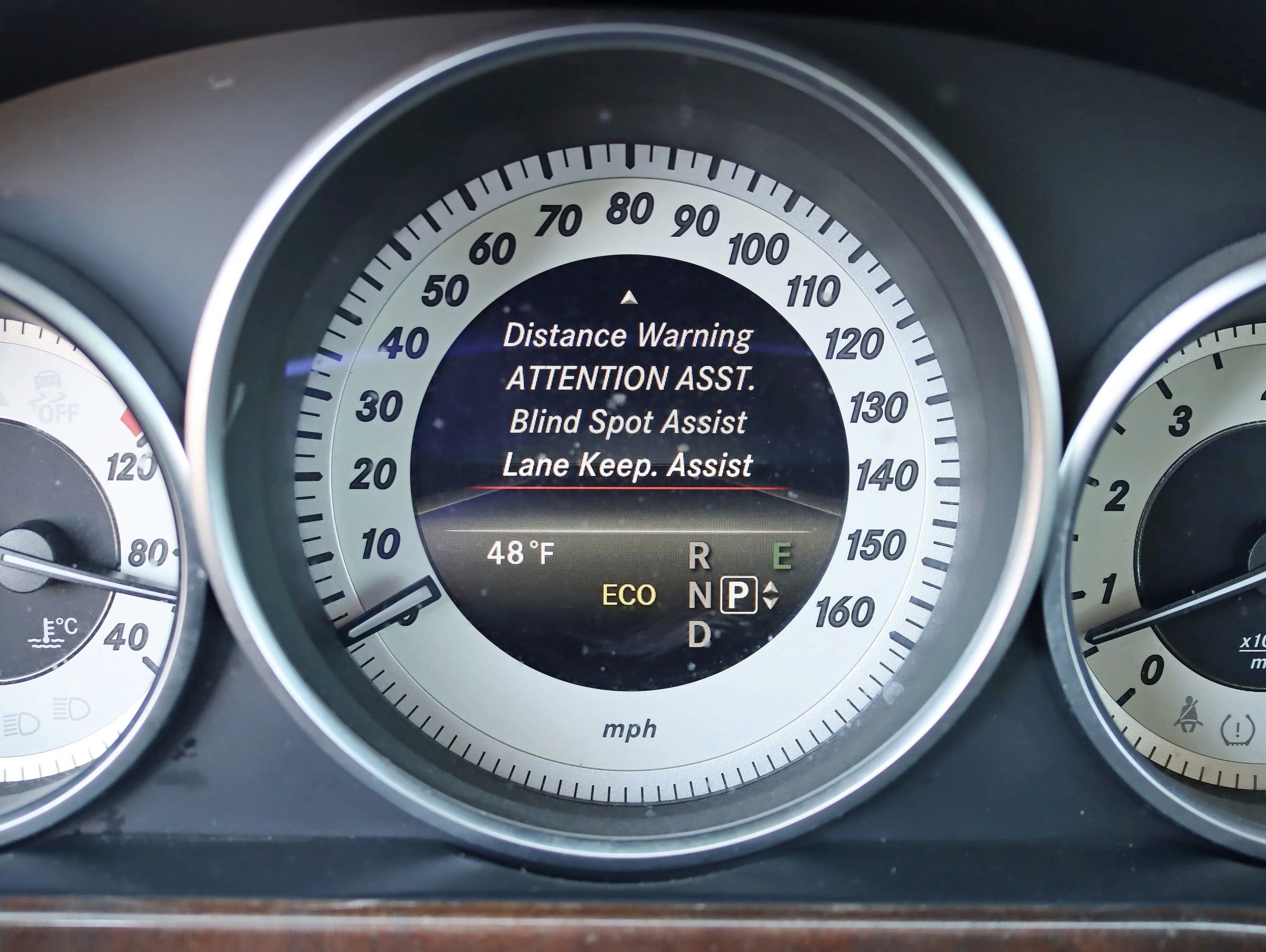 Used 2014 Mercedes-Benz E 350 4MATIC Sedan image 20
