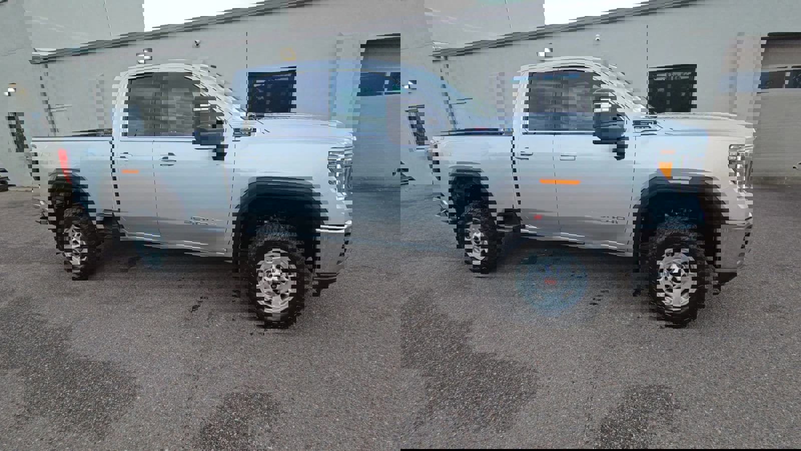 Used 2022 GMC Sierra 2500 SLE image 9