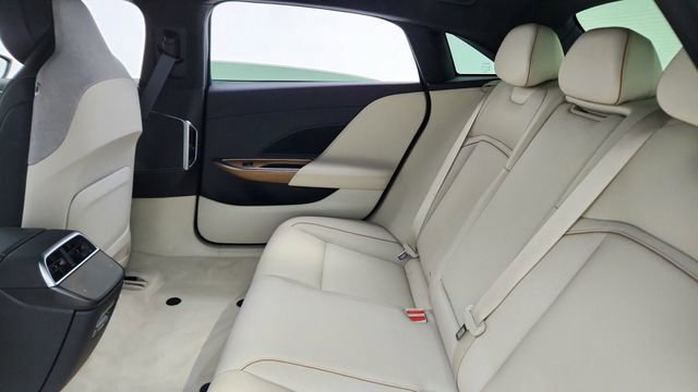 Used 2023 Lucid Air Touring AWD/4WD image 28