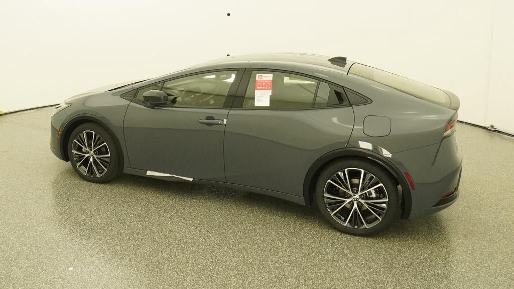 New 2026 Toyota Prius XLE FWD image 4