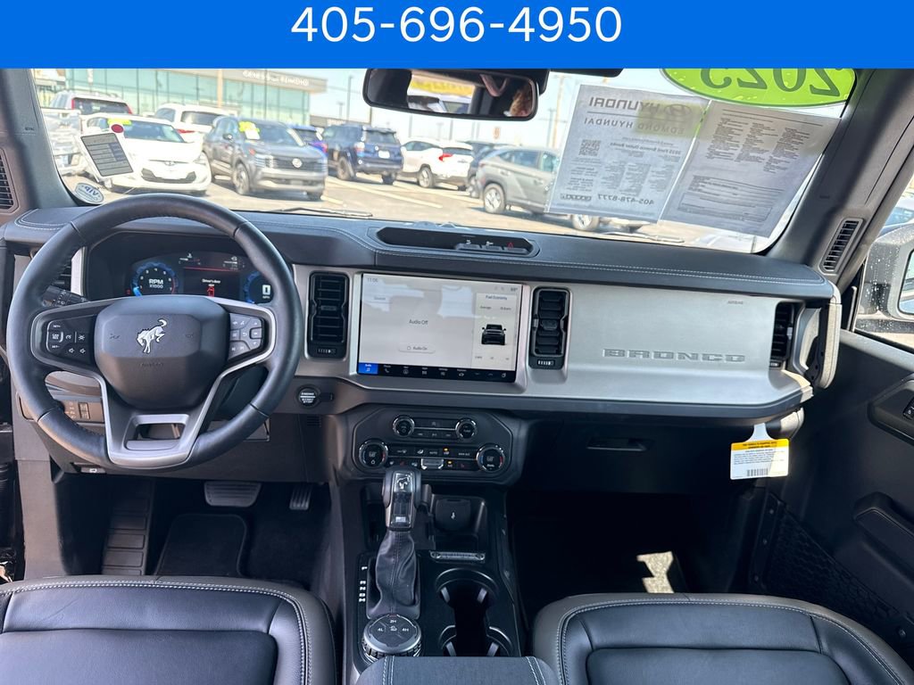 Used 2025 Ford Bronco Outer Banks AWD/4WD image 15