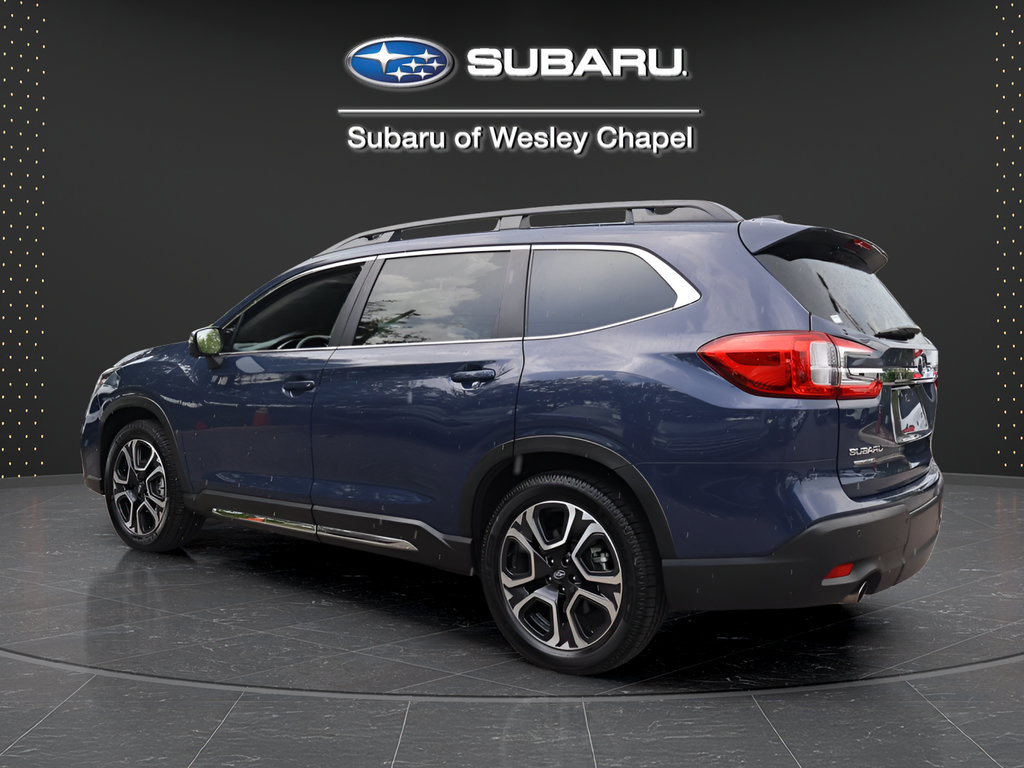 Used 2023 Subaru Ascent Limited w/ Technology Package AWD/4WD image 5