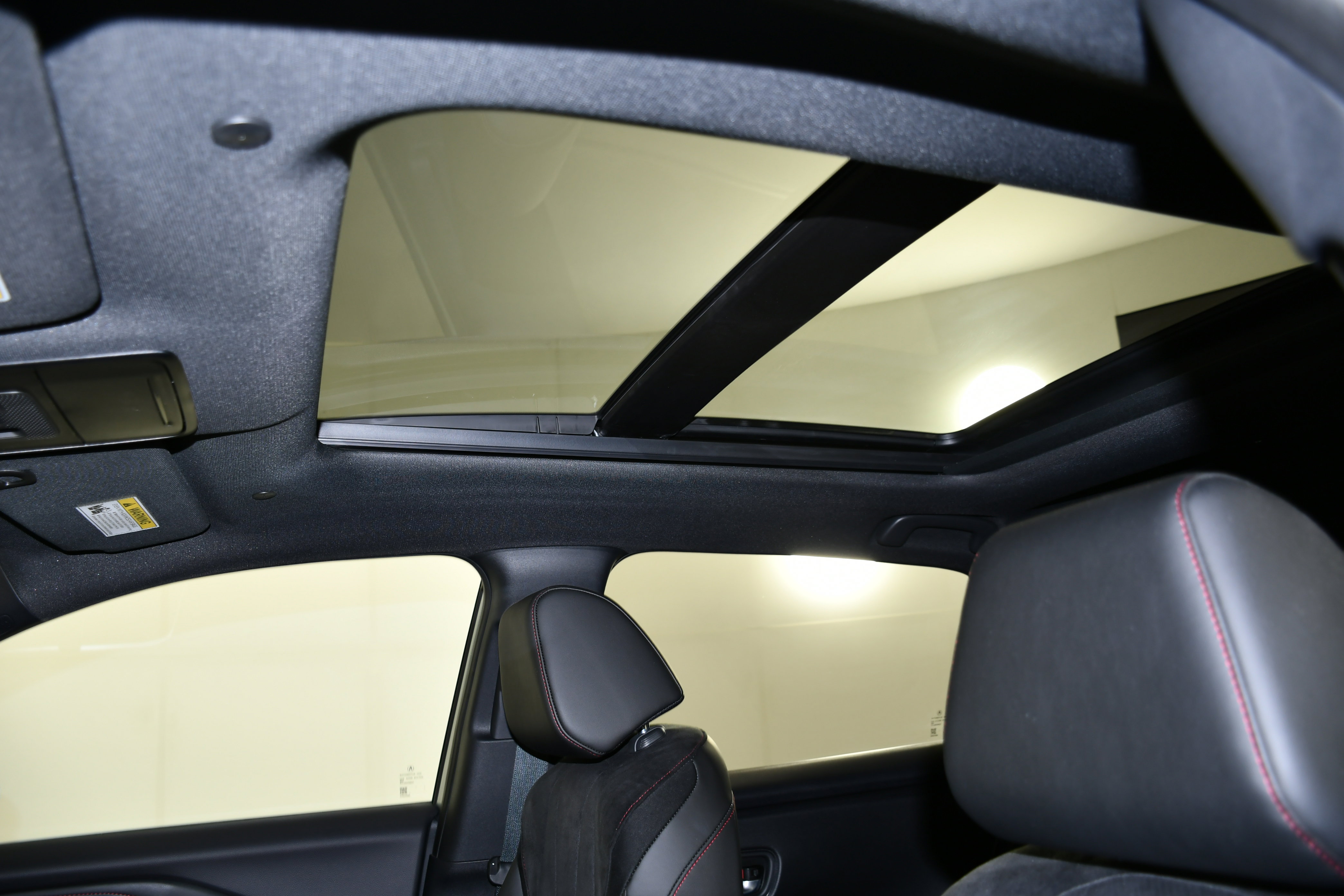 Certified 2025 Acura ADX A-Spec image 37