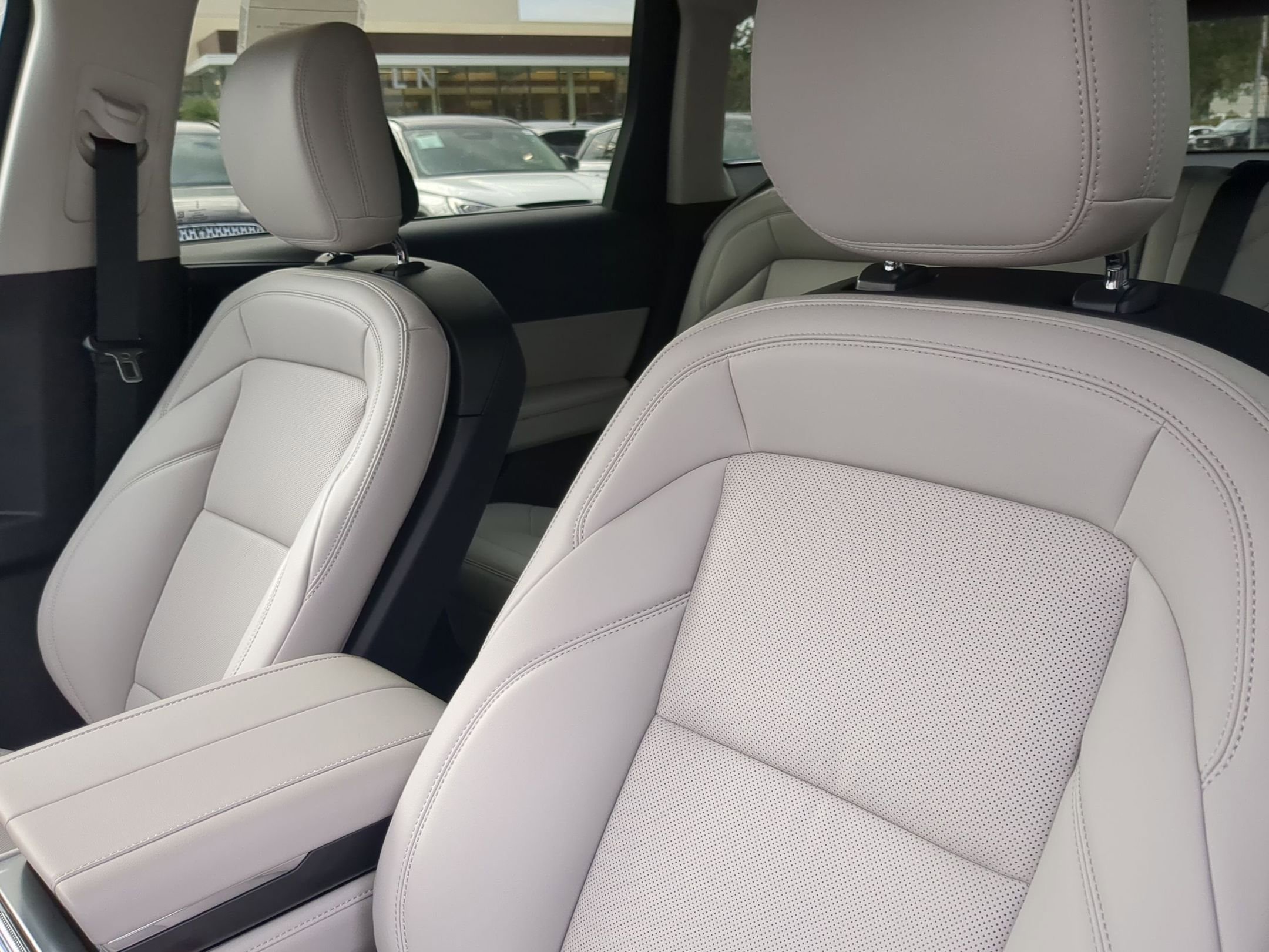 New 2026 Lincoln Nautilus Premier w/ Equipment Group 102A AWD/4WD image 10