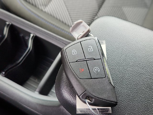 New 2027 Chevrolet Bolt LT w/ Comfort Package FWD image 32