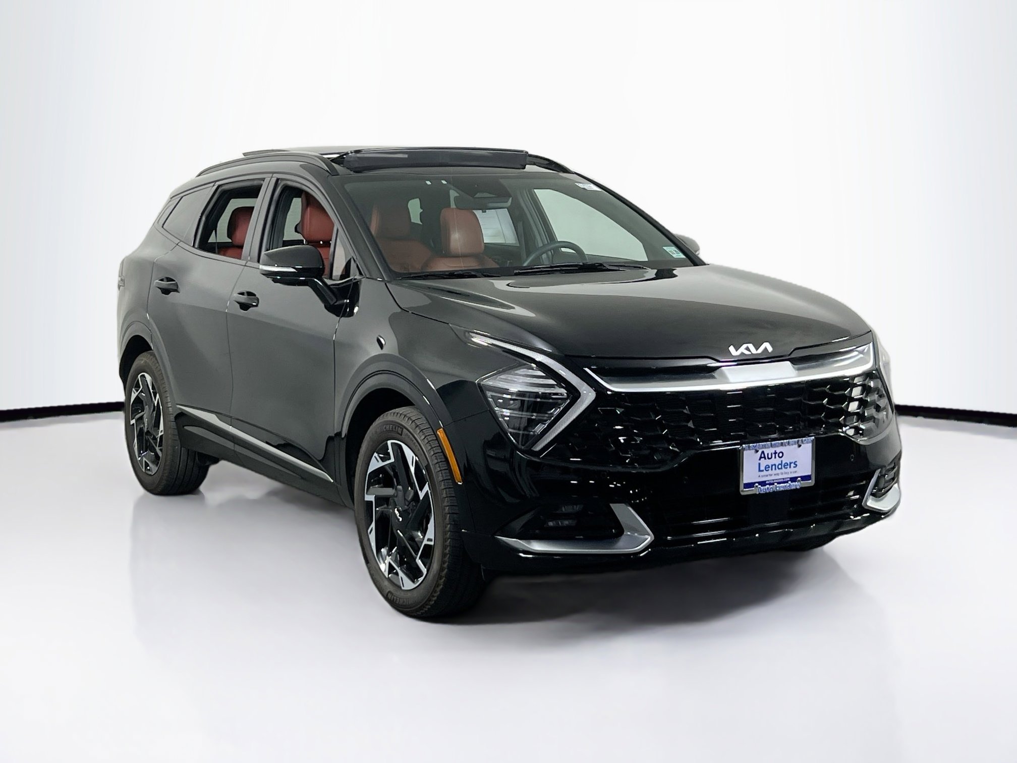 Used 2024 Kia Sportage SX image 3