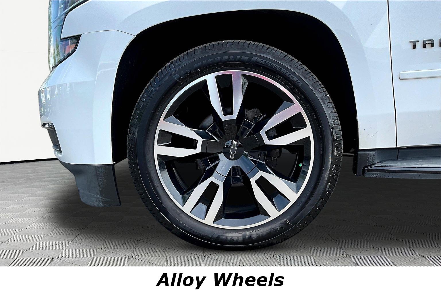 Used 2019 Chevrolet Tahoe Premier AWD/4WD image 34