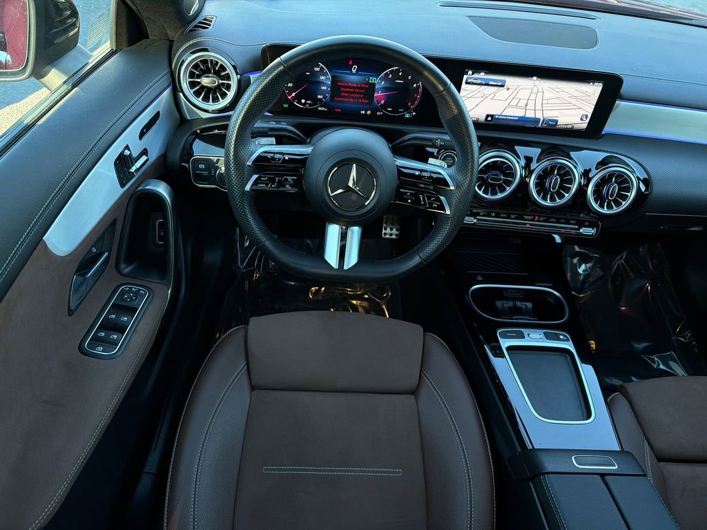 Used 2025 Mercedes-Benz CLA 250 4MATIC image 19