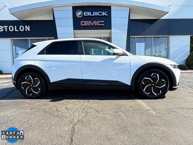 Used 2024 Hyundai Ioniq 5 SE image 1