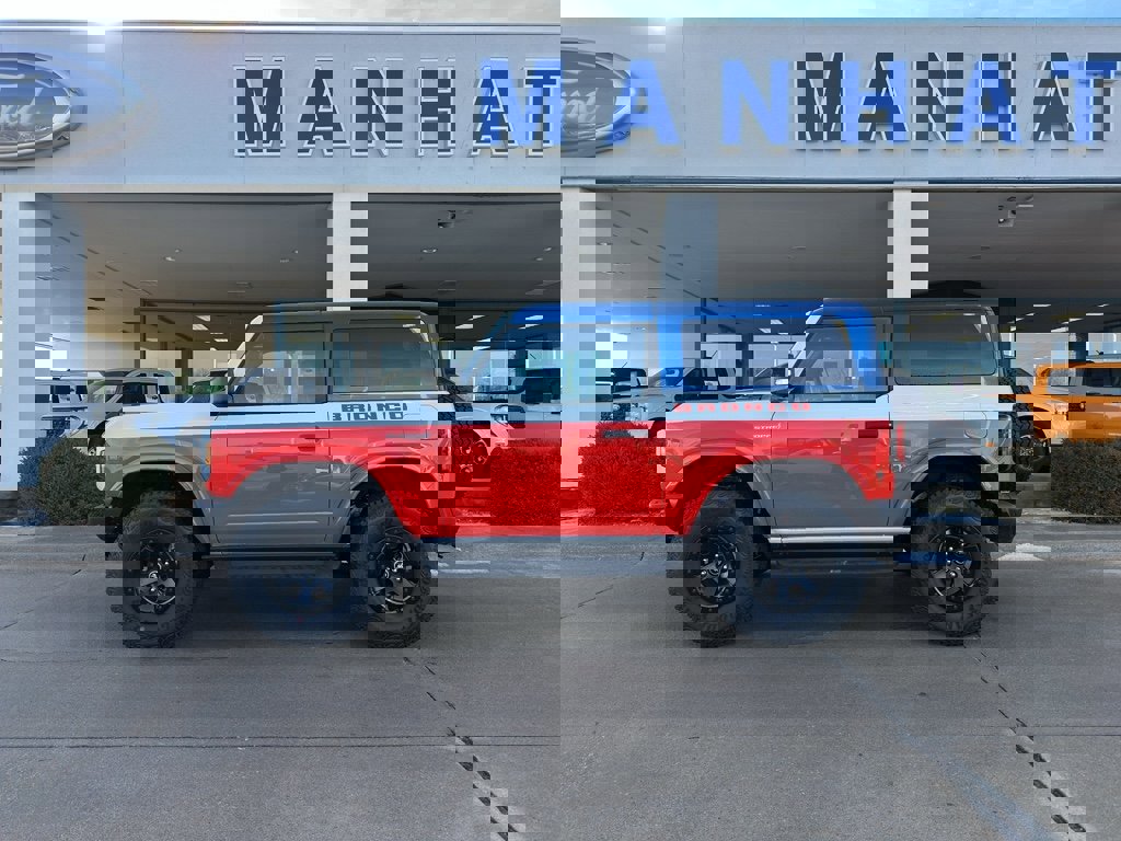 Used 2025 Ford Bronco Stroppe Edition image 4