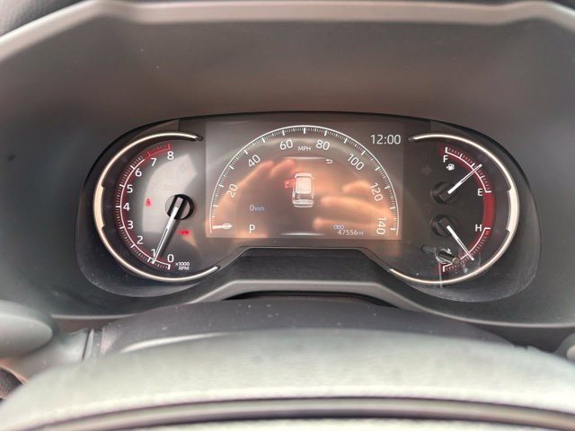 Used 2025 Toyota RAV4 LE AWD/4WD image 14