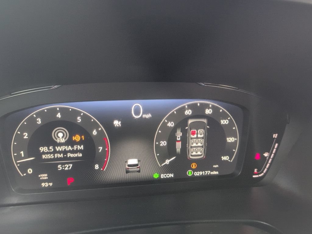 Used 2025 Honda Pilot Elite image 16