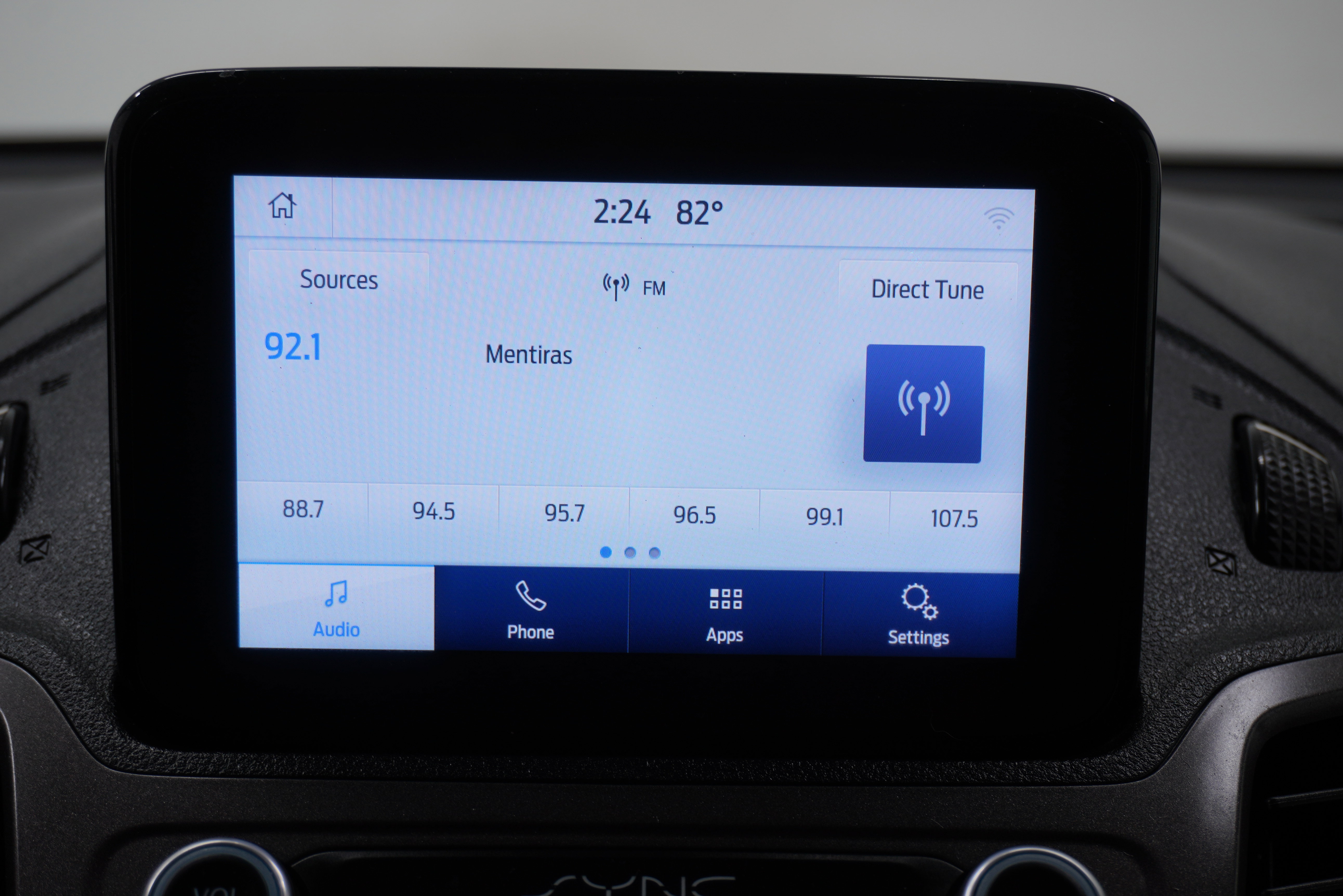 Used 2020 Ford Transit Connect XL image 14