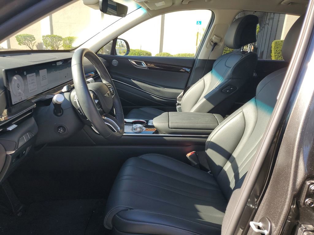 Used 2025 Genesis GV80 2.5T image 27