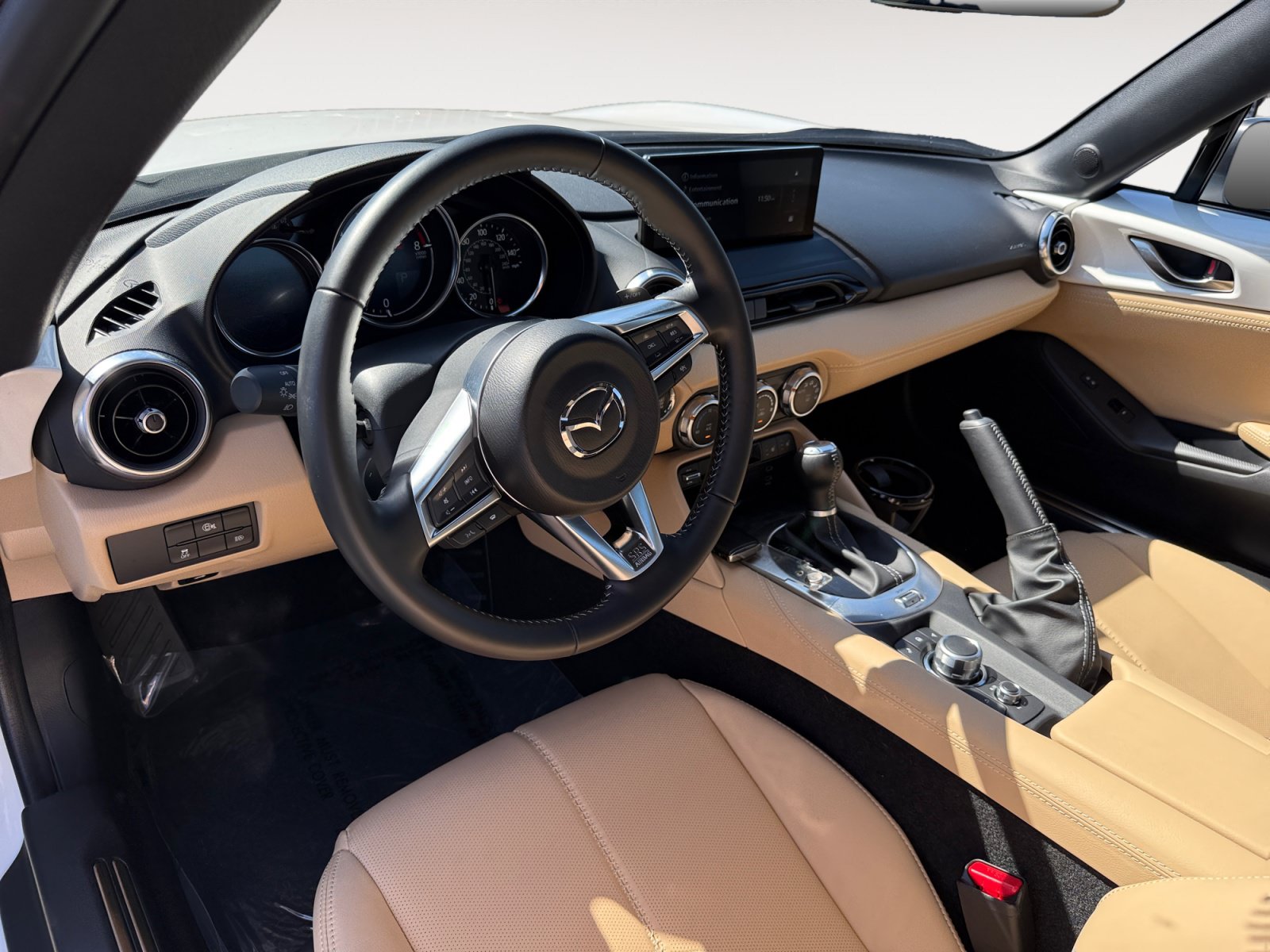 Certified 2025 MAZDA MX-5 Miata RF Grand Touring w/ Appearance Package RWD image 15