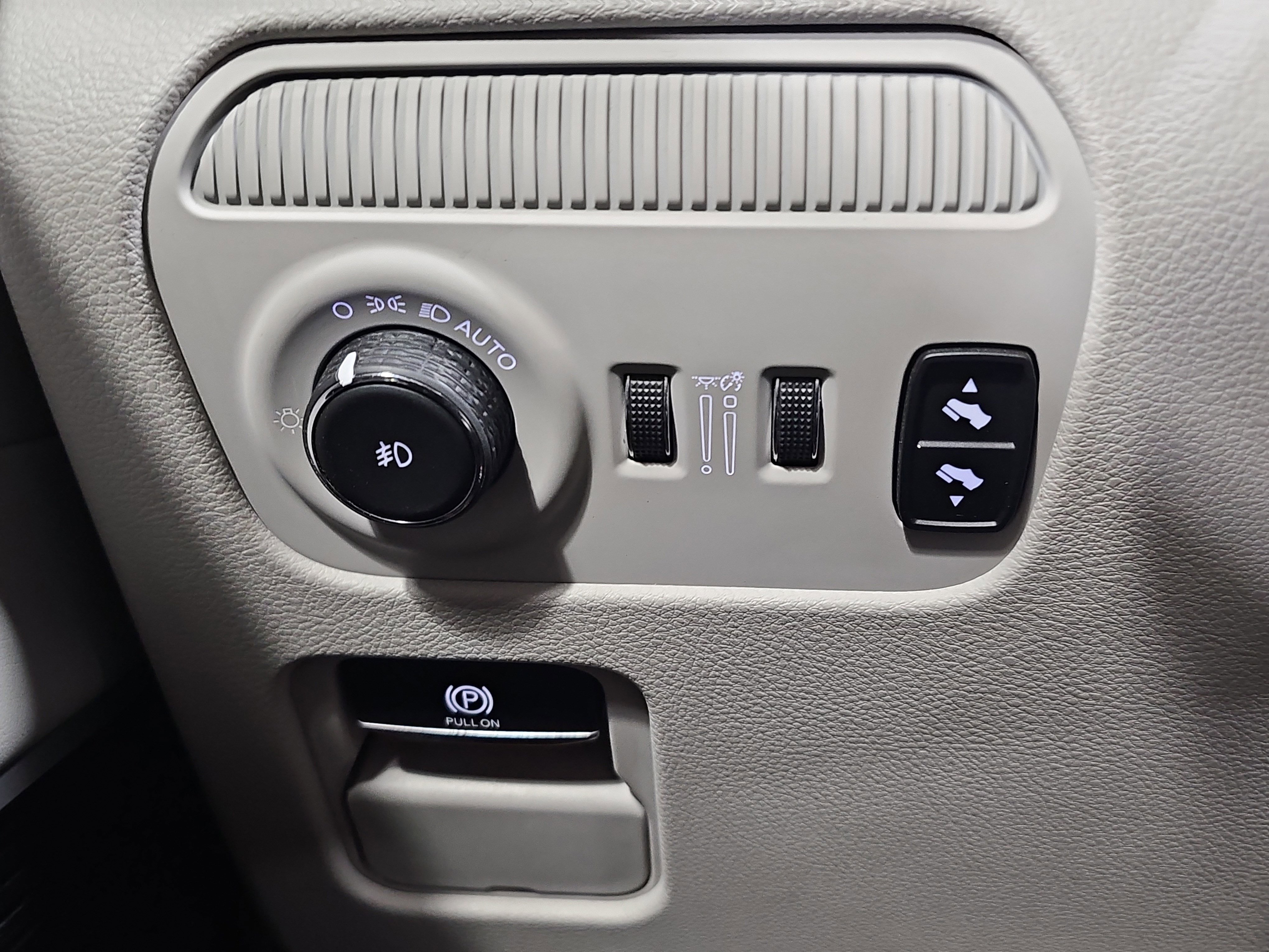 Used 2022 Jeep Wagoneer Series III w/ Premium Group I image 27