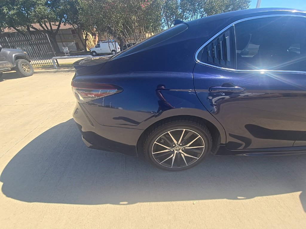 Used 2022 Toyota Camry SE FWD image 14