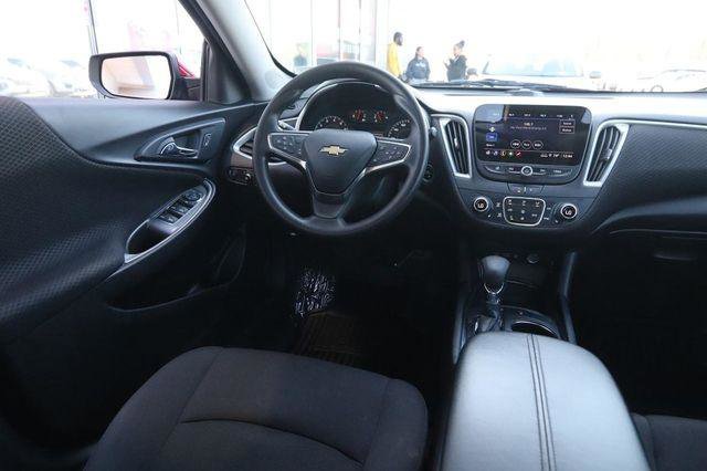 Used 2024 Chevrolet Malibu LT FWD image 20