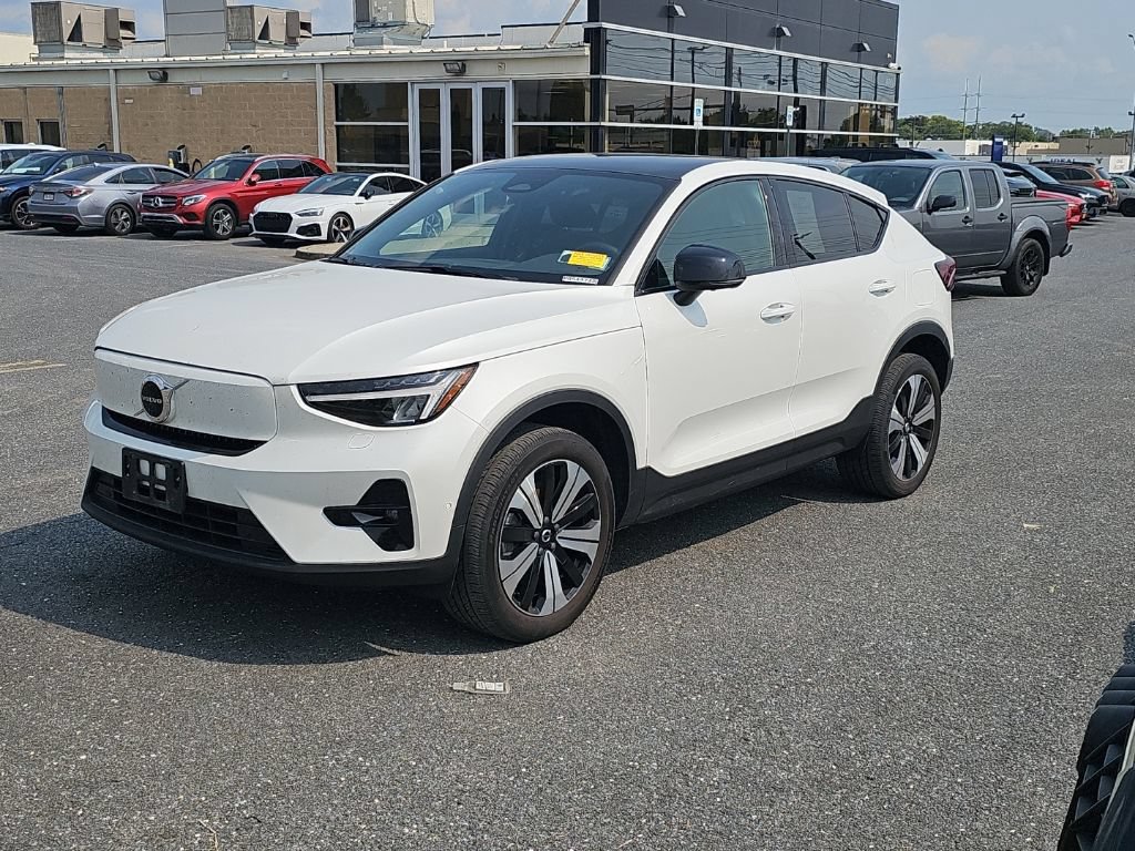 Used 2023 Volvo C40 P8 Recharge Plus w/ Climate Package AWD/4WD image 16