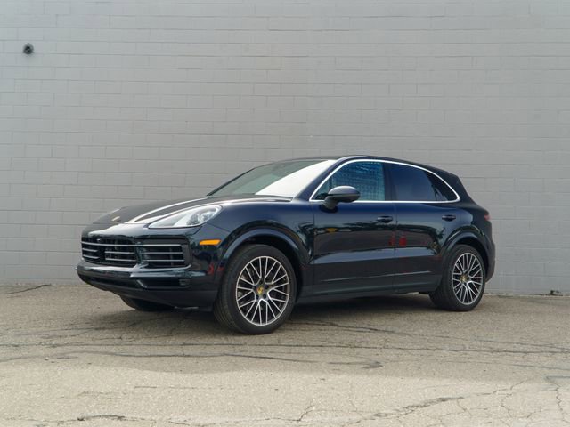 Certified 2023 Porsche Cayenne AWD/4WD image 1