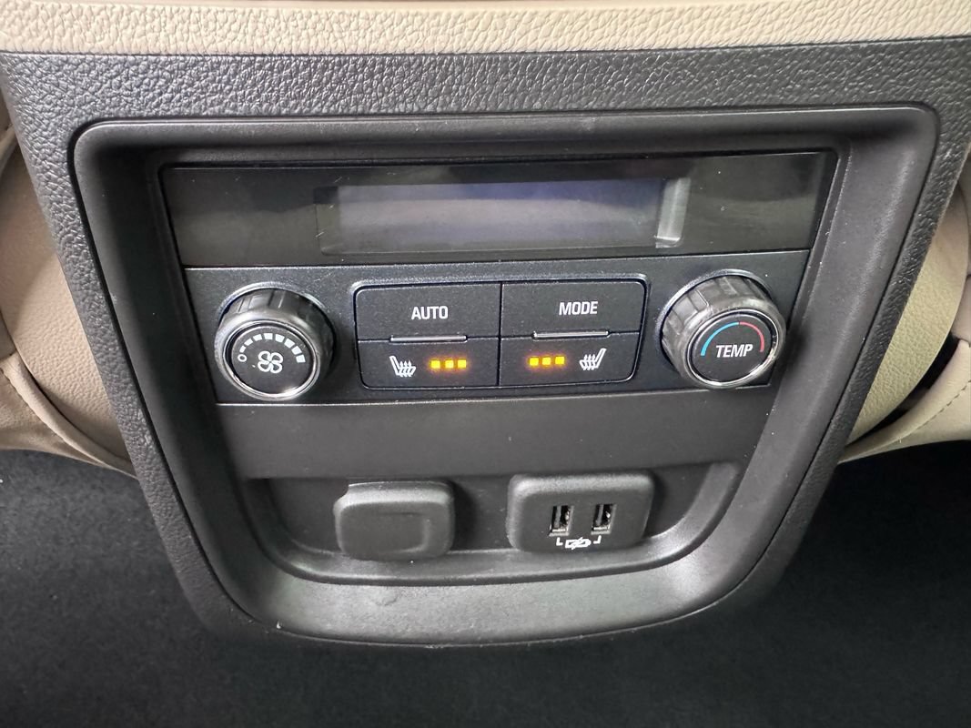 Used 2020 Buick Envision Premium w/ LPO, Cargo Package AWD/4WD image 37