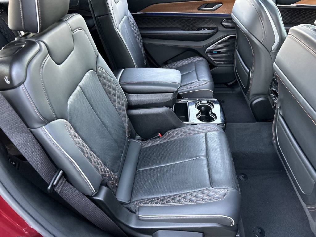 Used 2022 Jeep Grand Cherokee L Summit AWD/4WD image 27