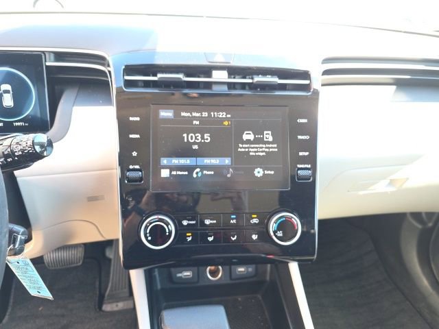 Used 2024 Hyundai Tucson SE image 17