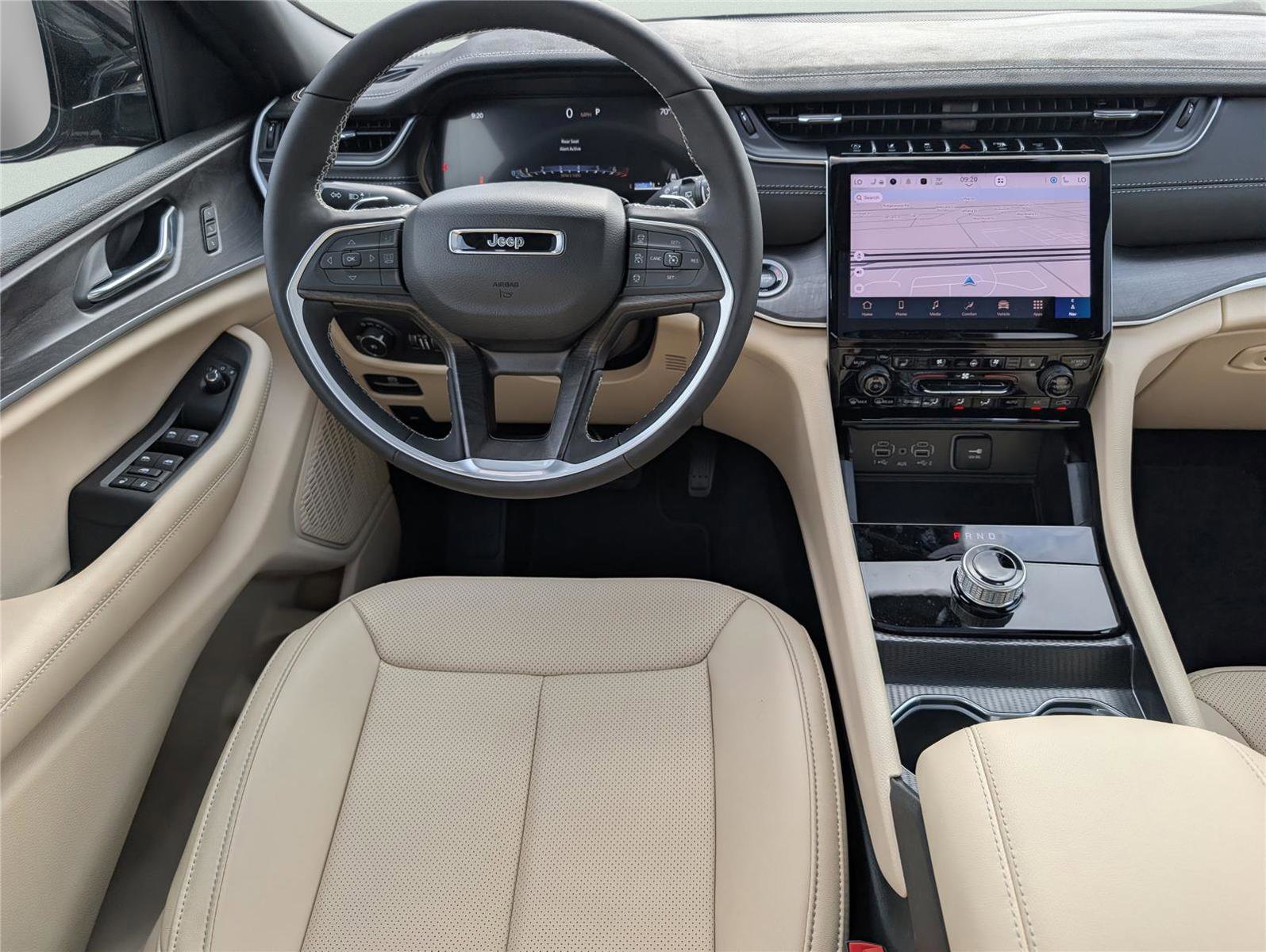 New 2025 Jeep Grand Cherokee Limited w/ Luxury Tech Group II image 29