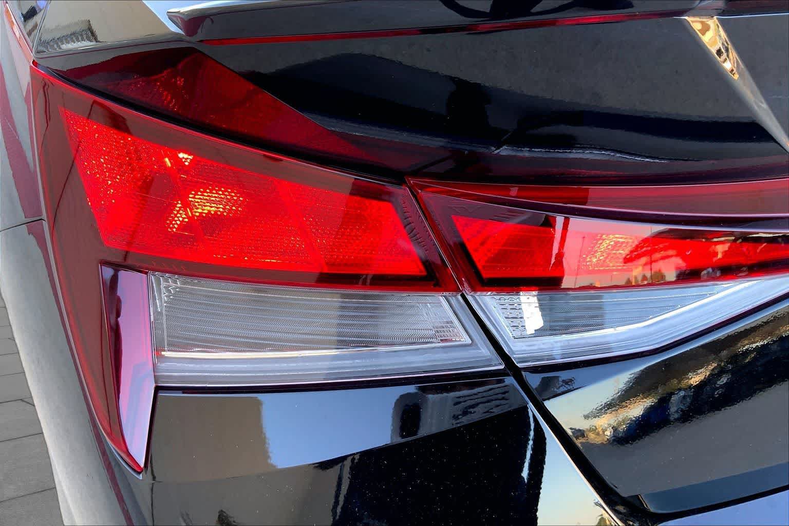 New 2026 Hyundai Elantra SEL Sport FWD image 14