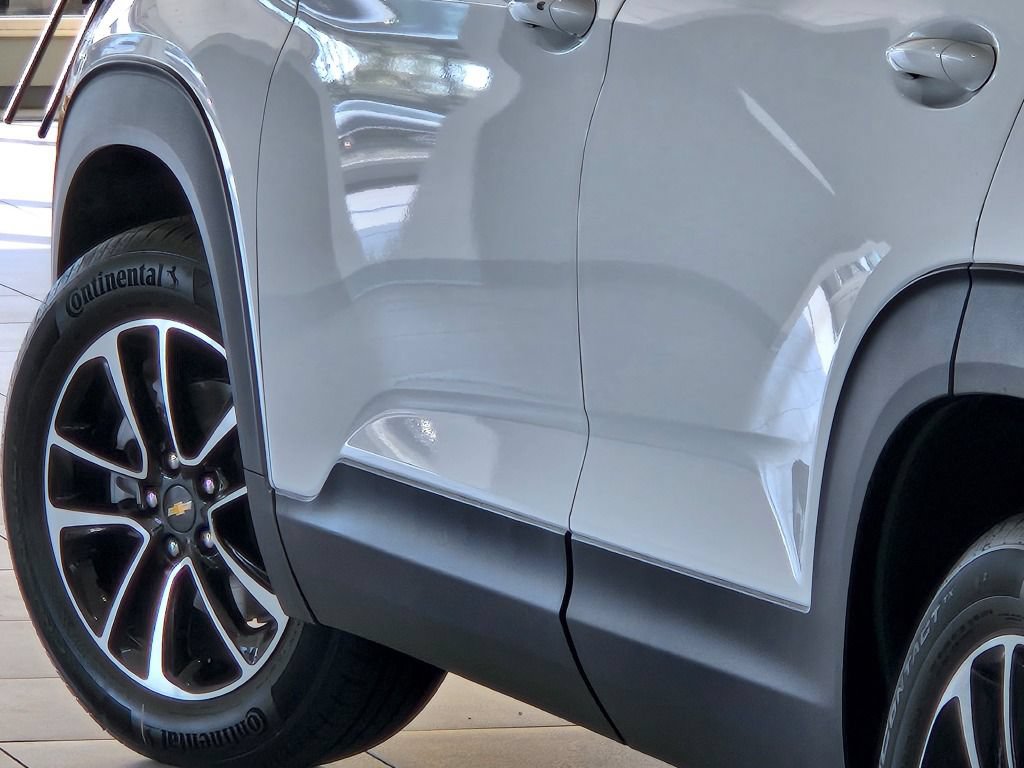 New 2026 Chevrolet TrailBlazer LT w/ Convenience Package FWD image 14