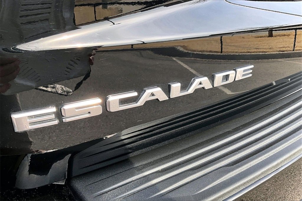 Certified 2024 Cadillac Escalade Sport Platinum w/ LPO, Floor Liner Package image 34