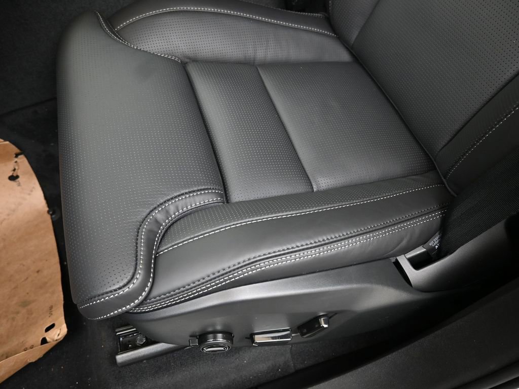 New 2026 Volvo XC90 B6 Ultra w/ Protection Package Premier image 23