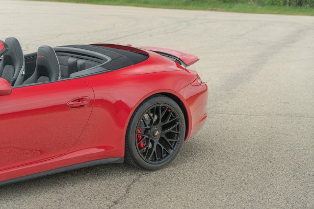Used 2015 Porsche 911 Carrera 4 GTS AWD/4WD image 34