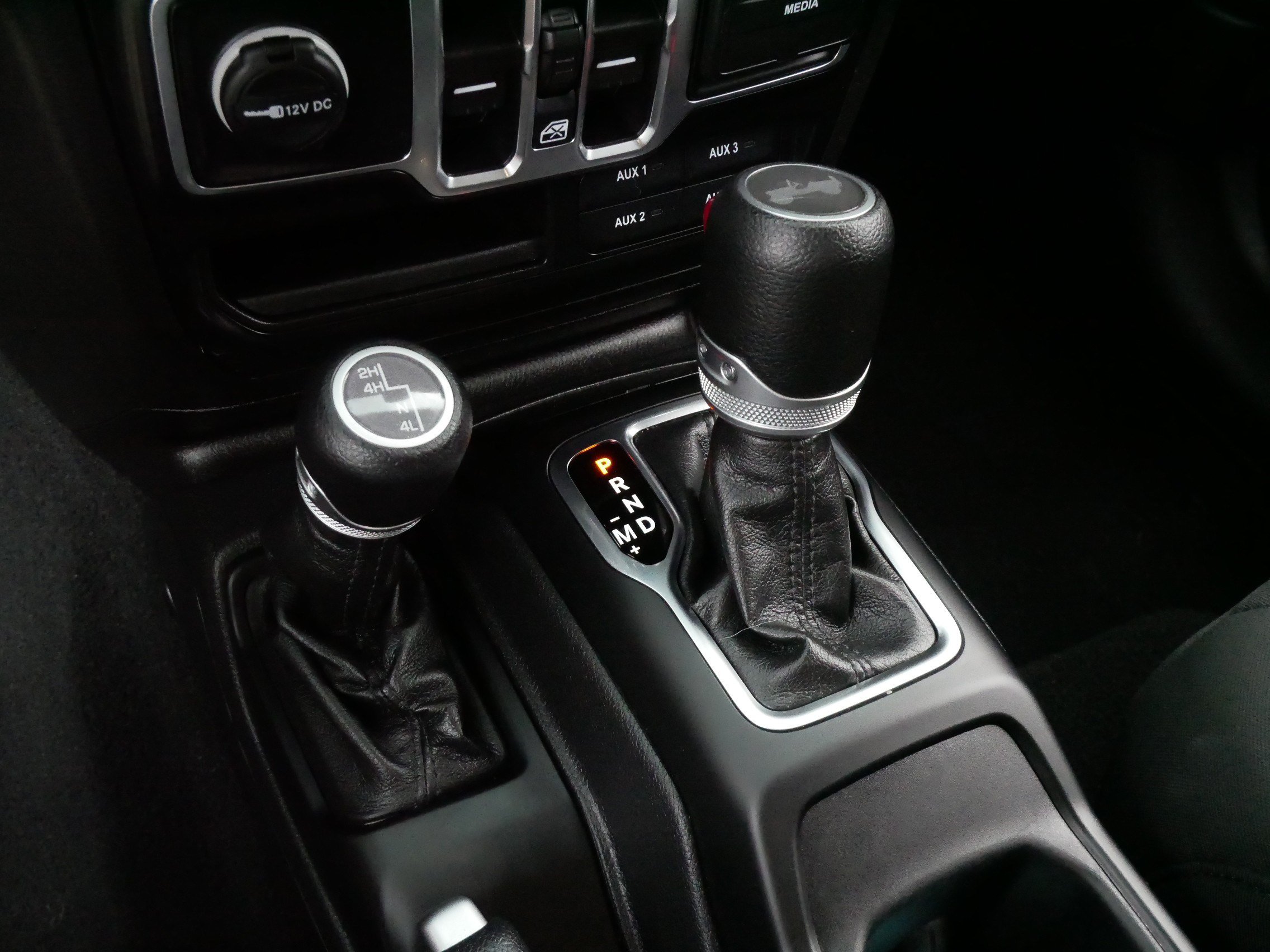 Used 2023 Jeep Wrangler Unlimited Sport AWD/4WD image 24