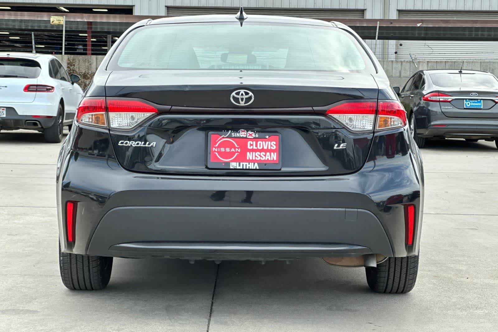 Used 2021 Toyota Corolla LE FWD image 8