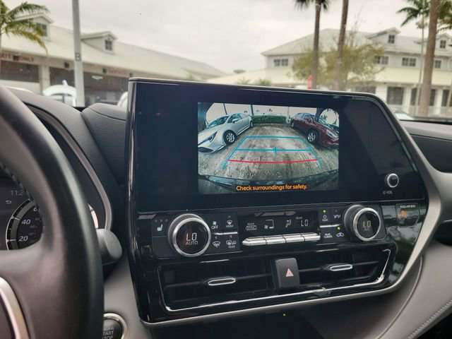 Used 2024 Toyota Highlander XLE image 21