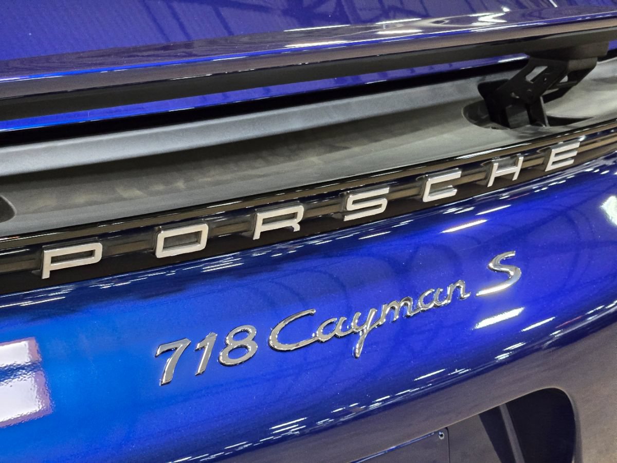 Used 2021 Porsche 718 Cayman S RWD image 22